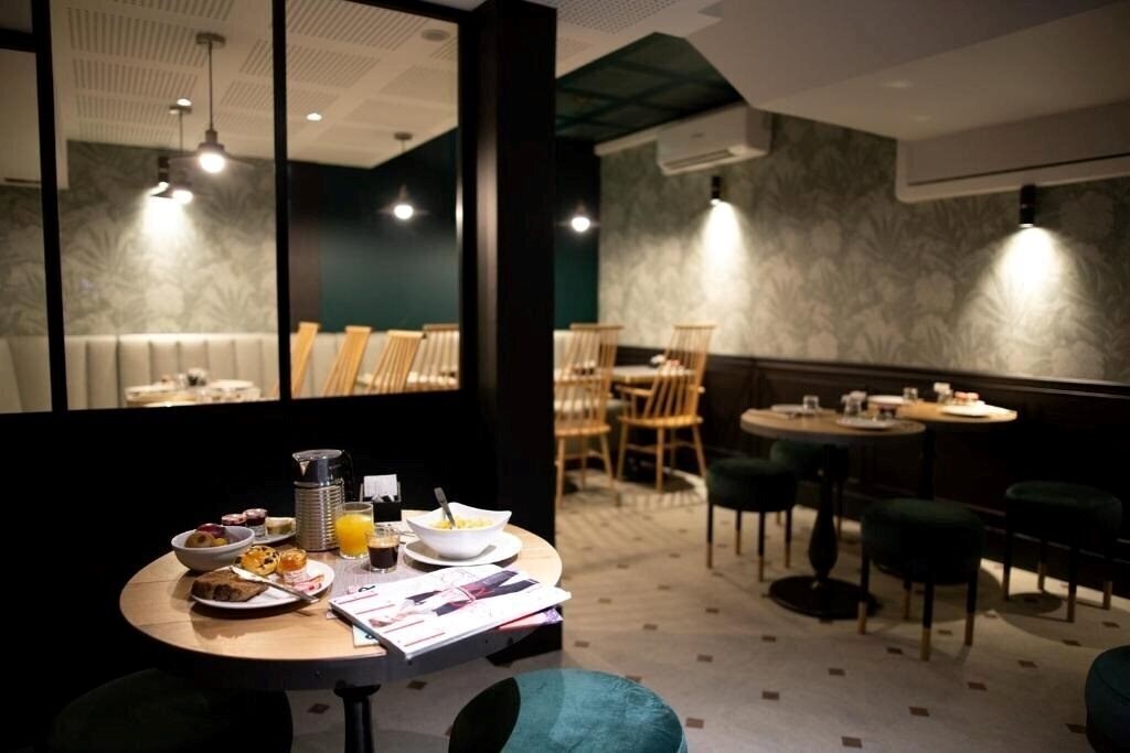 Территория Hotel Edmond W Lyon La Part Dieu 4*